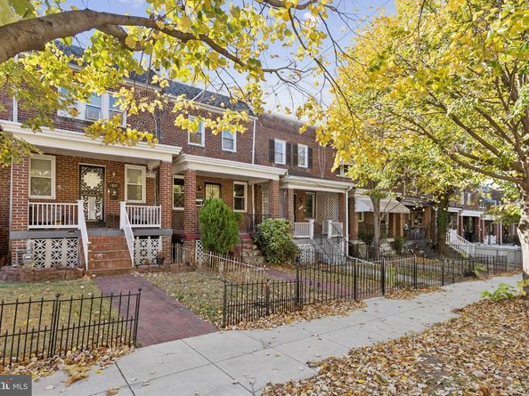 1633 R Street SE, Washington DC 20020