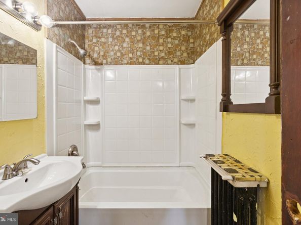 1633 R Street SE, Washington DC 20020