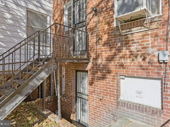 1633 R Street SE, Washington DC 20020