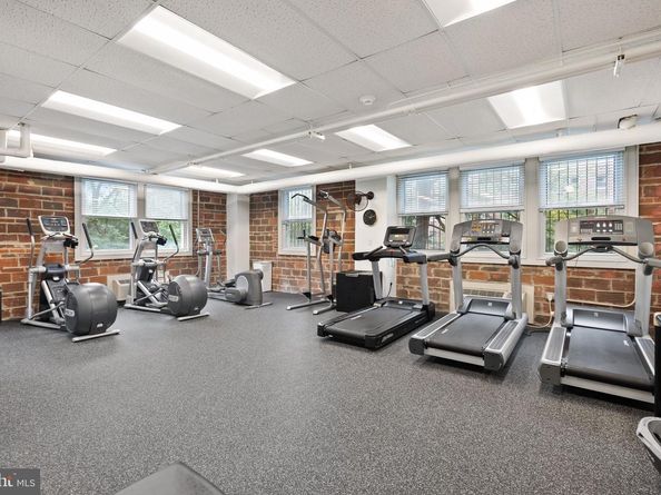 4000 Cathedral Avenue NW 6B, Washington DC 20016