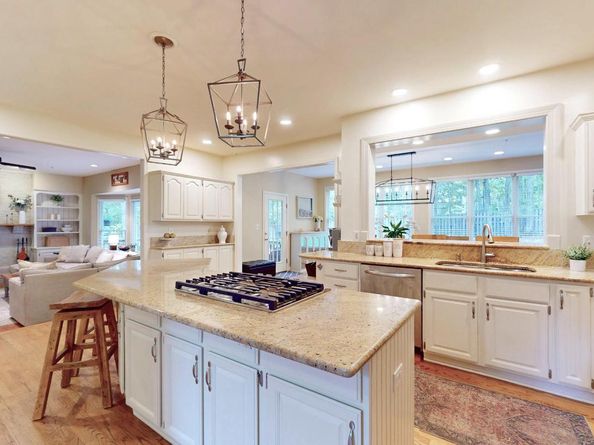 126 Lake Drive, Sterling VA 20164