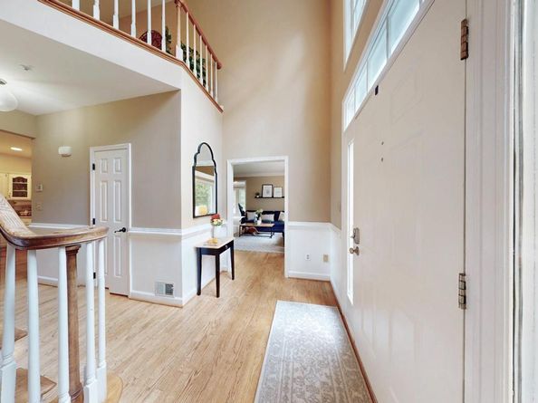 126 Lake Drive, Sterling VA 20164