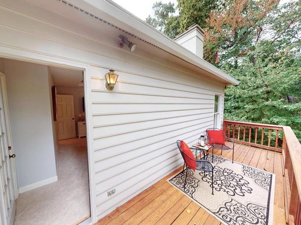 126 Lake Drive, Sterling VA 20164