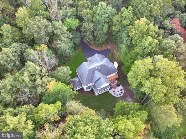 126 Lake Drive, Sterling VA 20164