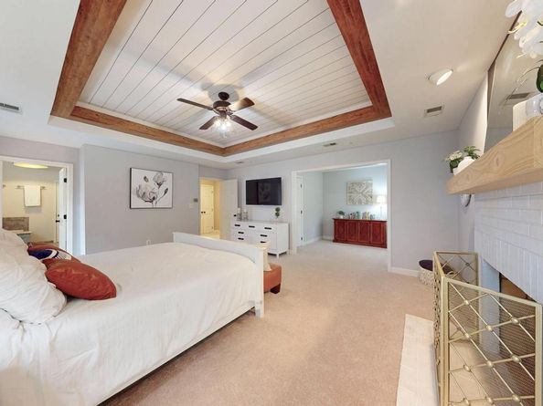 126 Lake Drive, Sterling VA 20164
