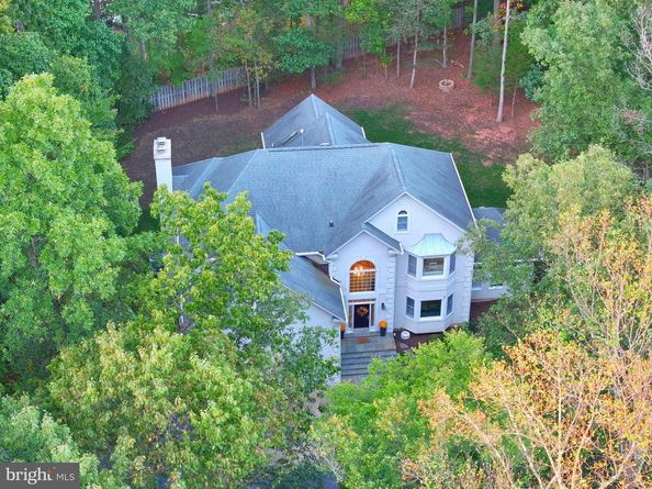 126 Lake Drive, Sterling VA 20164