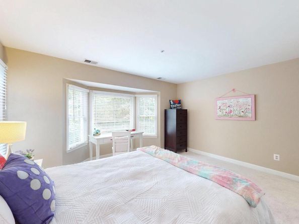 126 Lake Drive, Sterling VA 20164