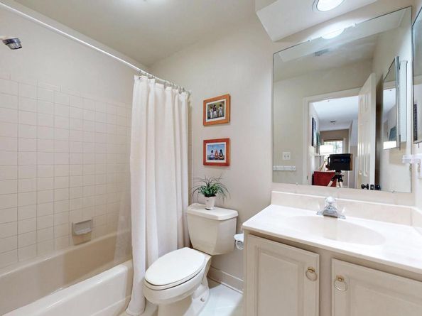 126 Lake Drive, Sterling VA 20164