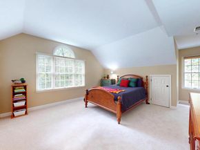 126 Lake Drive, Sterling VA 20164