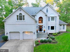 126 Lake Drive, Sterling VA 20164