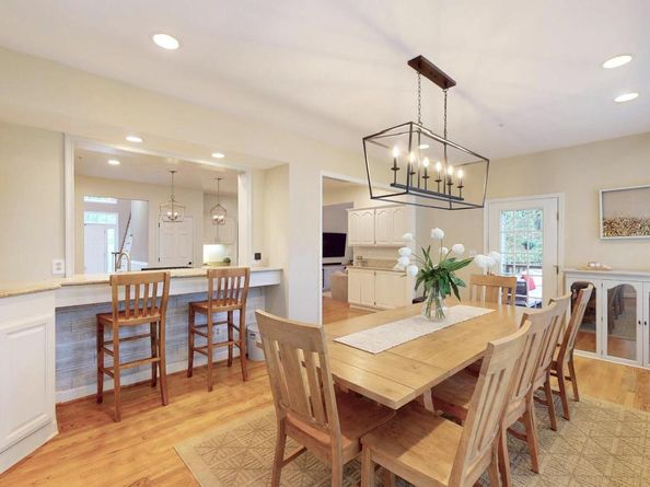 126 Lake Drive, Sterling VA 20164