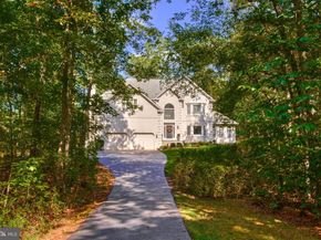 126 Lake Drive, Sterling VA 20164
