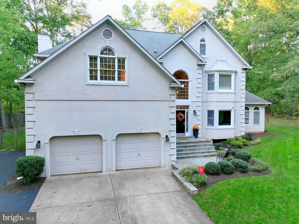 126 Lake Drive, Sterling VA 20164