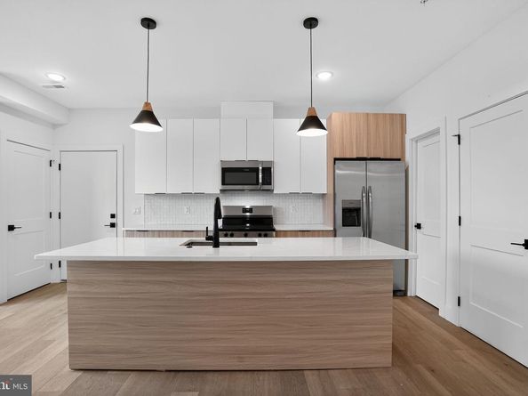 100 E Herman Street UNIT 4, Philadelphia PA 19144