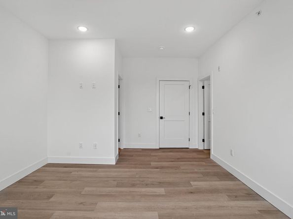 100 E Herman Street UNIT 4, Philadelphia PA 19144