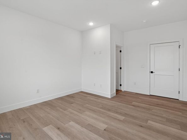100 E Herman Street UNIT 4, Philadelphia PA 19144