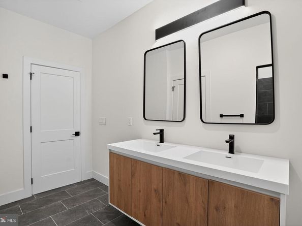 100 E Herman Street UNIT 4, Philadelphia PA 19144