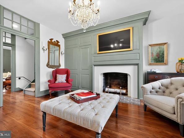 302 S 2nd Street, Philadelphia PA 19106
