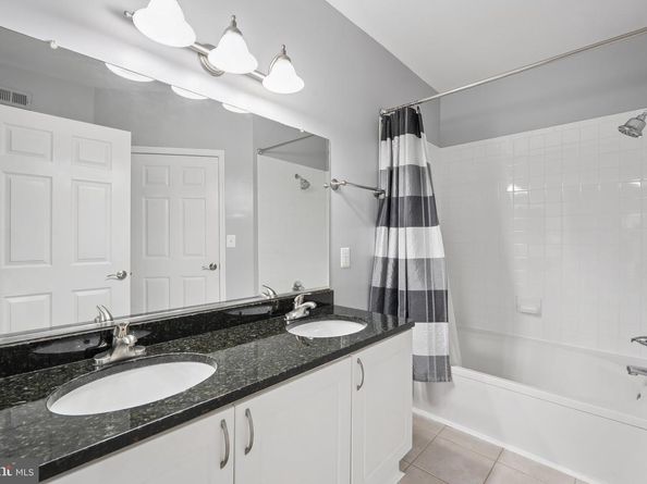 4551 Strutfield Lane 4113, Alexandria VA 22311