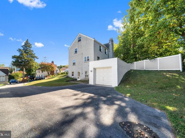 126 1st Avenue, Broomall PA 19008