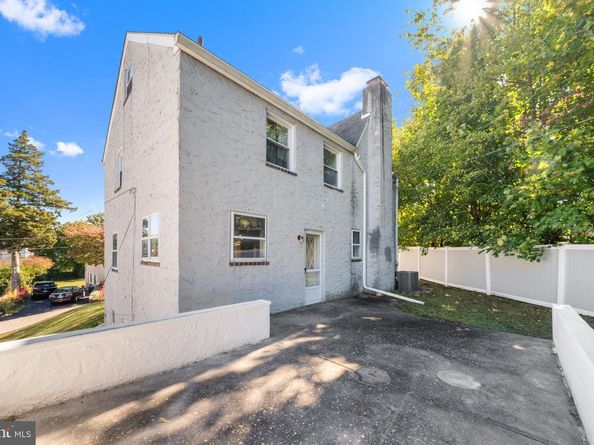 126 1st Avenue, Broomall PA 19008