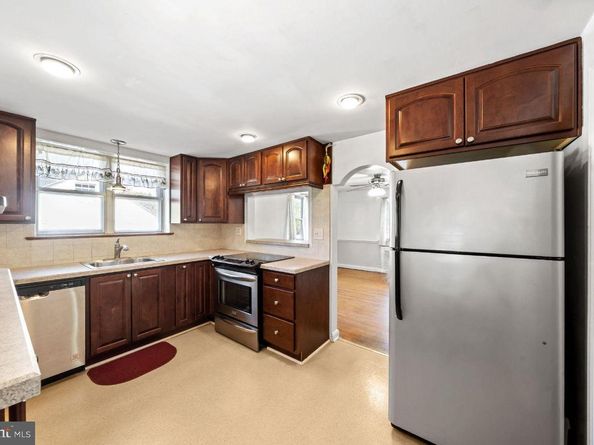 126 1st Avenue, Broomall PA 19008