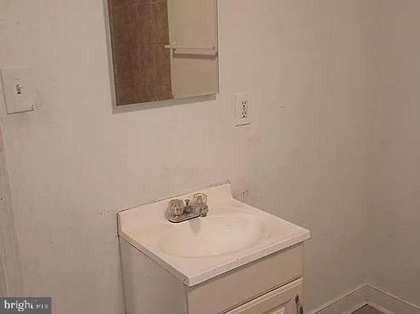 1729 W Venango Street, Philadelphia PA 19140