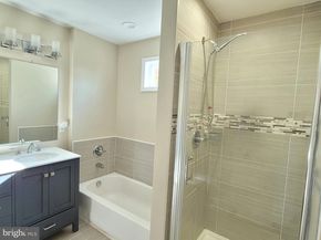 7122 Oak Ridge Road, Falls Church VA 22042