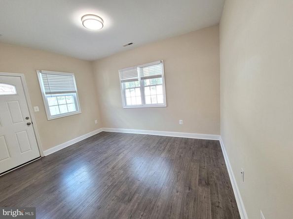 7122 Oak Ridge Road, Falls Church VA 22042