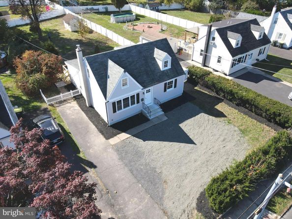 2900 E County Line Road, Hatboro PA 19040