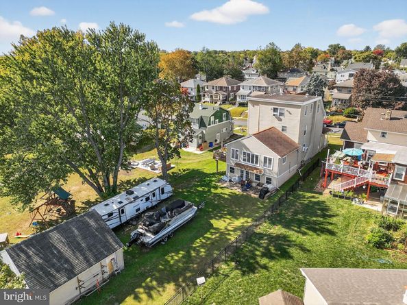 606 Seneca Avenue, Norwood PA 19074