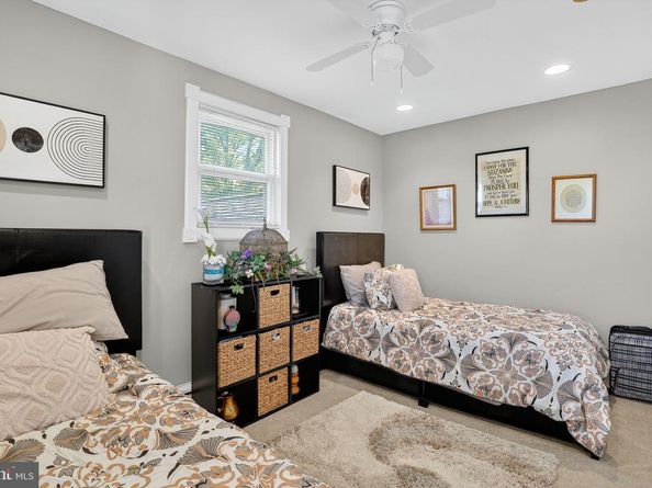 606 Seneca Avenue, Norwood PA 19074