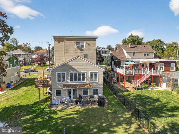 606 Seneca Avenue, Norwood PA 19074