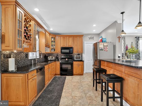 606 Seneca Avenue, Norwood PA 19074