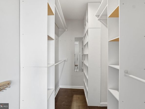 711 Herndon Woods Court, Herndon VA 20170