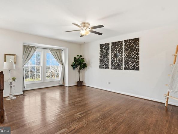 711 Herndon Woods Court, Herndon VA 20170