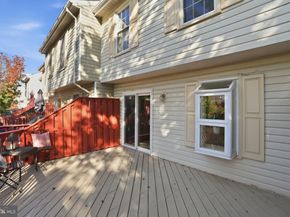 711 Herndon Woods Court, Herndon VA 20170