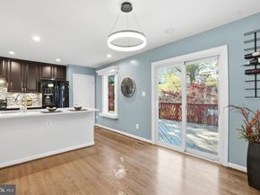 711 Herndon Woods Court, Herndon VA 20170