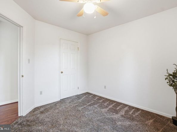 711 Herndon Woods Court, Herndon VA 20170