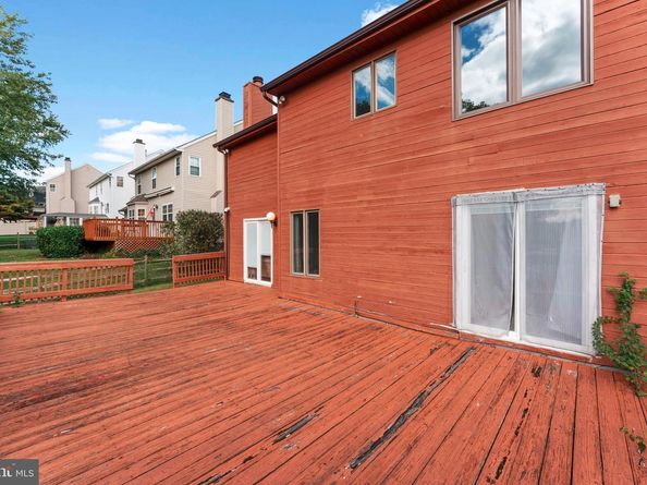 8912 Springview Road, Philadelphia PA 19115