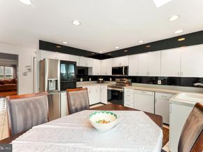 8912 Springview Road, Philadelphia PA 19115