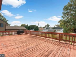 8912 Springview Road, Philadelphia PA 19115