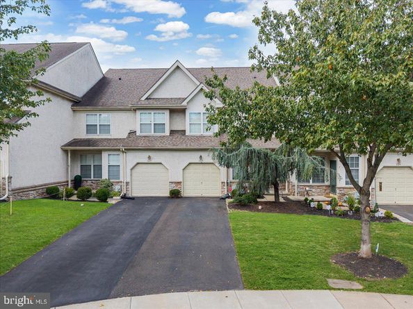 229 Brookdale Court, Dresher PA 19025
