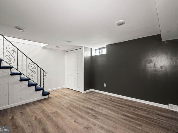 900 Maple Avenue, Glenolden PA 19036