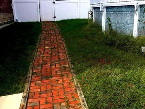 900 Maple Avenue, Glenolden PA 19036