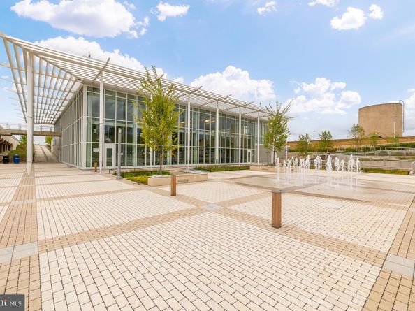 58 T Street NW 1, Washington DC 20001