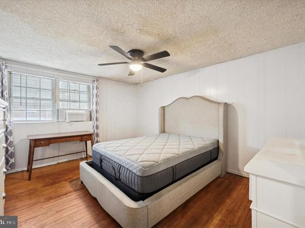 5916 Newtown Avenue, Philadelphia PA 19120