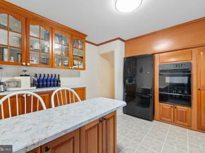 416 Emerson Road, Huntingdon Valley PA 19006