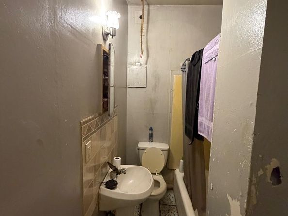 510 W Tabor Road, Philadelphia PA 19120