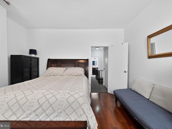 2310 S Warnock Street, Philadelphia PA 19148